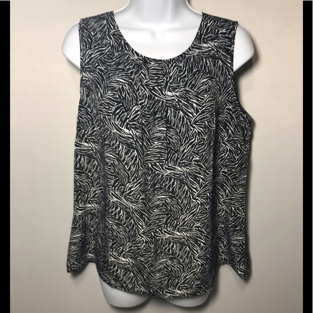 Christopher & Banks Tank Top Size Medium